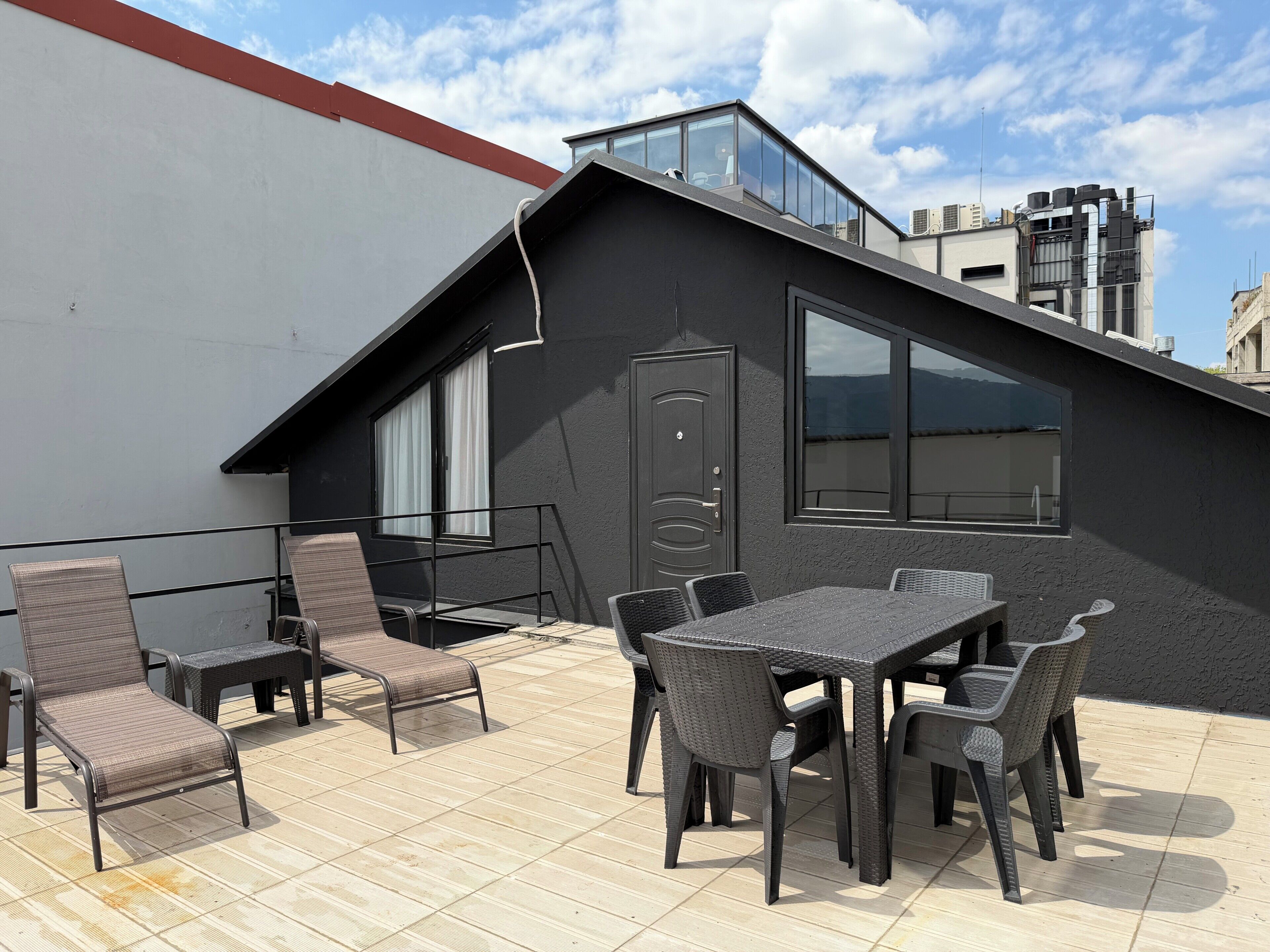 Luksushuoneisto, 3 makuuhuonetta, parveke, kaupunkinäköala | Terassi/patio