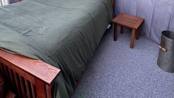 1 quarto, roupa de cama