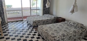 Deluxe Twin Room, Patio, Garden View | Free WiFi, bed sheets