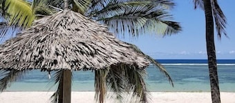 Twiga Lodge Tiwi