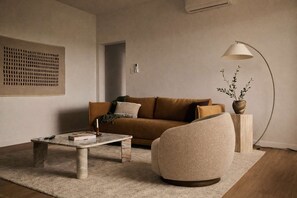 TV - Bondi Beach Luxury 2BR - 5 min walk to Sand (Bondi)