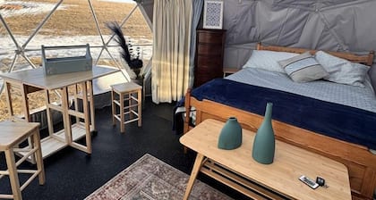 Peaceful Dome on the Plains of Alberta, Perfect for a Serene Weekend to Reconnect with Nature
