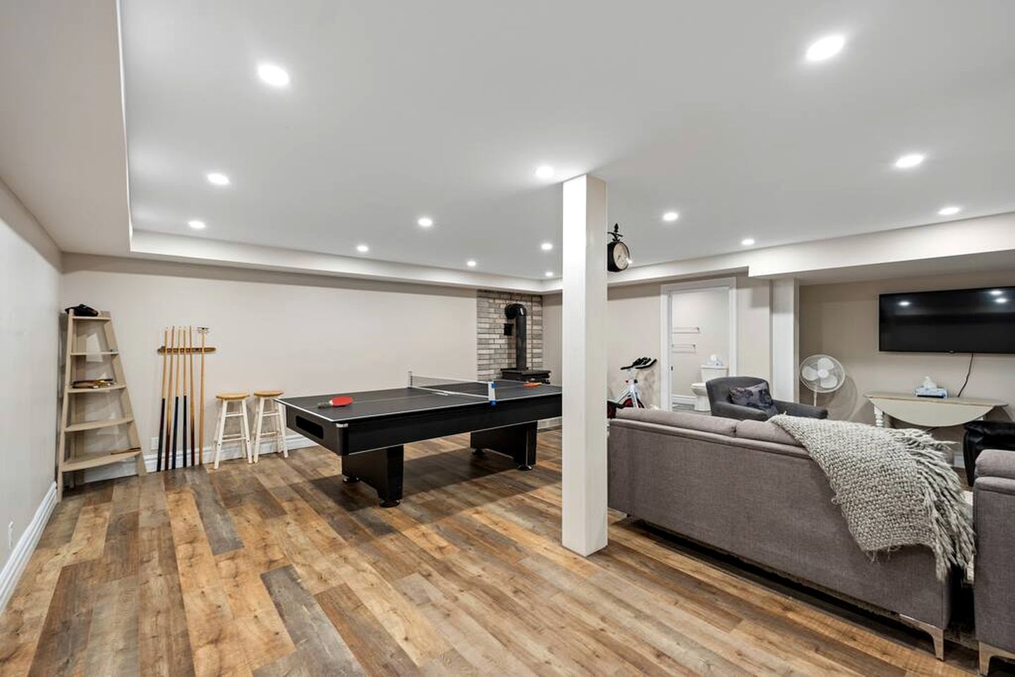 Spielezimmer