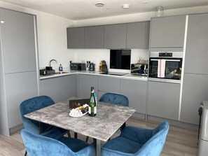 House - Stylish Penthouse- Guests Favourite Just Amazing (London)