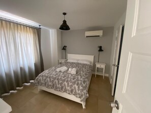 意大利 Frette 床单、高档床上用品、客房内保险箱、熨斗/熨板