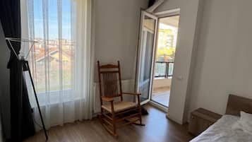 Apartment, Balkon, Stadtblick