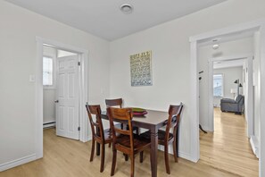 Dining - Airport Manor 2Bdrm Off-Street Parking (St. John"s)