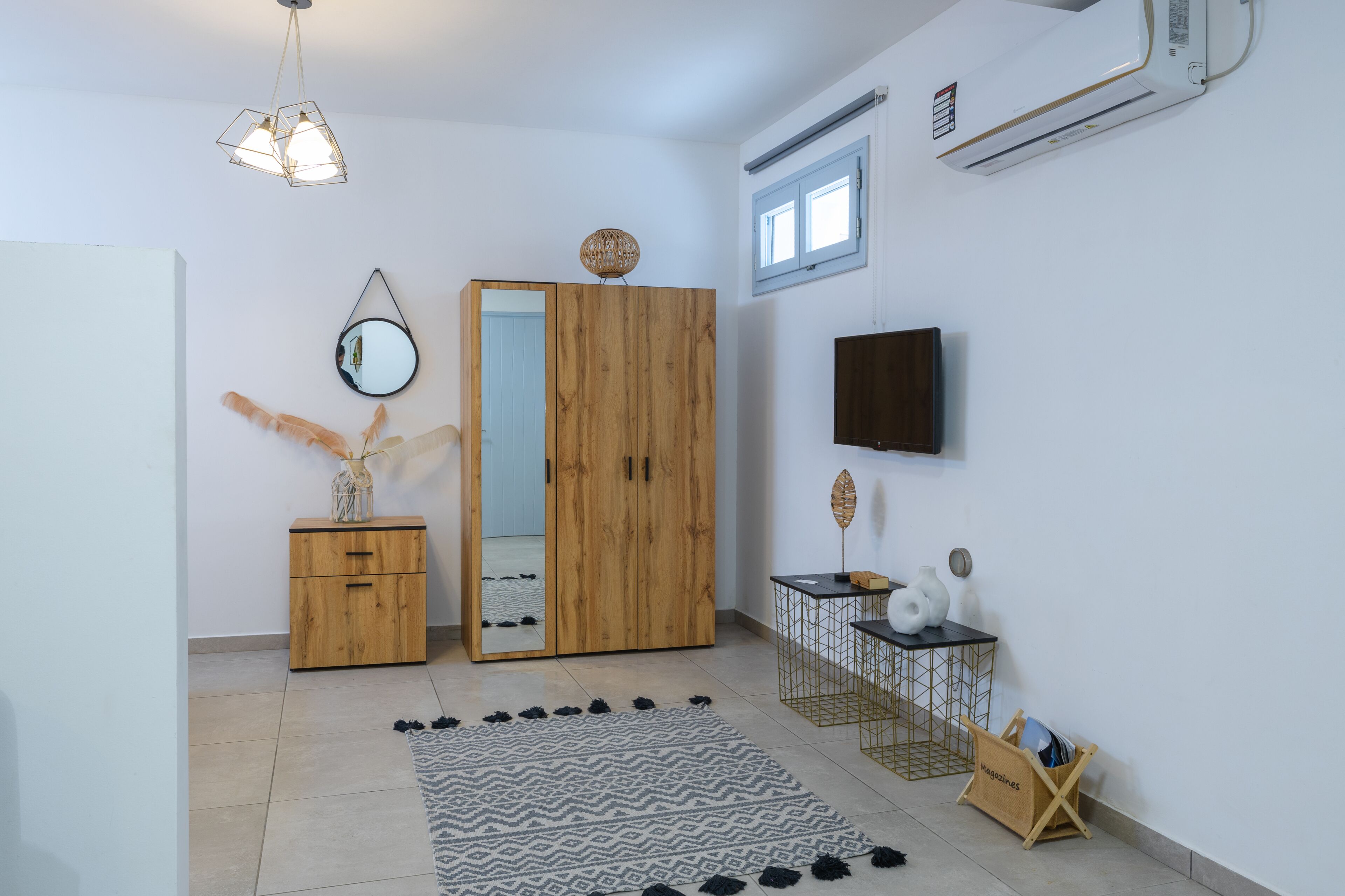 Open-Plan Apartment, Semi-Basement | Innvendig