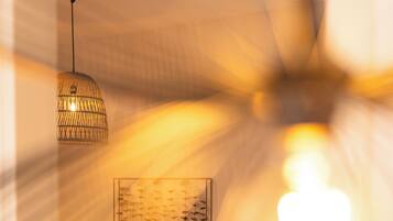 Luxury Cycladic Residence with Private Balcony, Upper Floor | 埃及棉床單、高級寢具、獨特裝潢、布置獨特