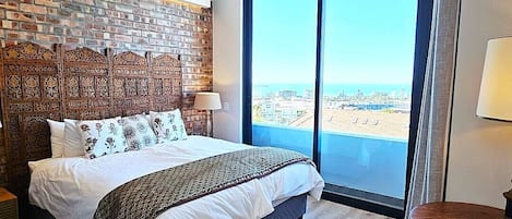 3 bedrooms, in-room safe, iron/ironing board, free WiFi