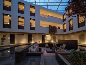 Property grounds - Shangri-La City Yunjian Songyue (Deqin)