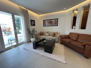 Standard Condo | Living area