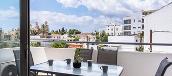 2BR Apt Near Larnaca Beach & Center