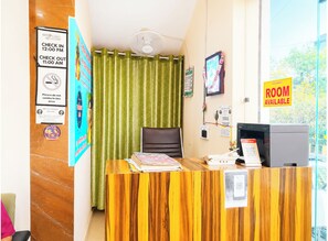 Reception - Hotel Shyama Shyam Dham Near Prem Mandir (Vrindavan)