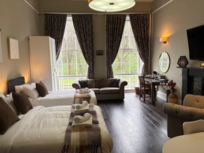 Superior Double Room, City View | Living area - Regal Rooms (Edinburgh)