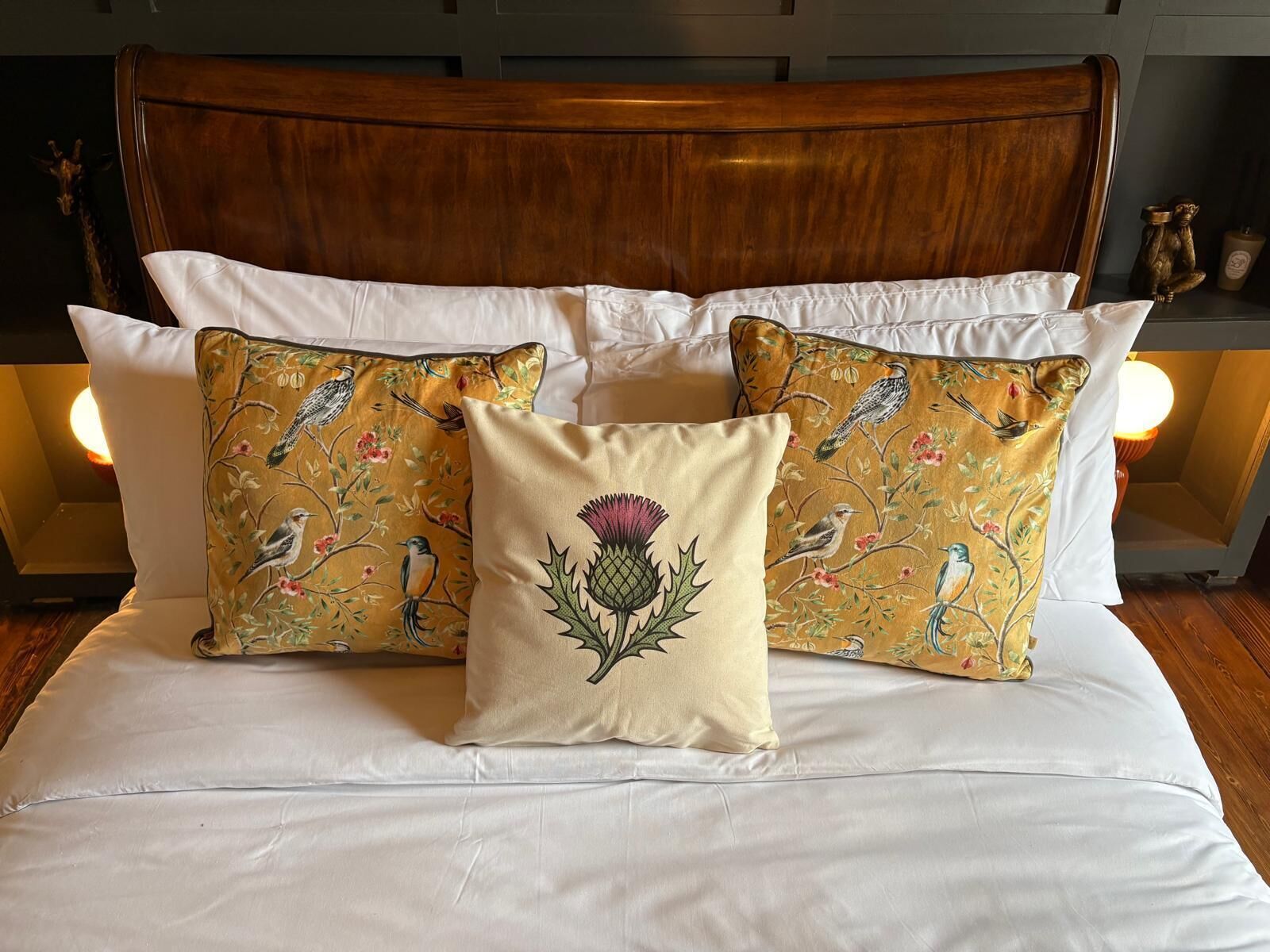 Standard Double Room | Iron/ironing board, free WiFi