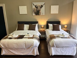 Family Triple Room, City View | Iron/ironing board, free WiFi - Regal Rooms (Edinburgh)