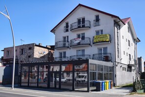 Front of property - RentPlanet - Apartamenty 6 Marca (Mielno)