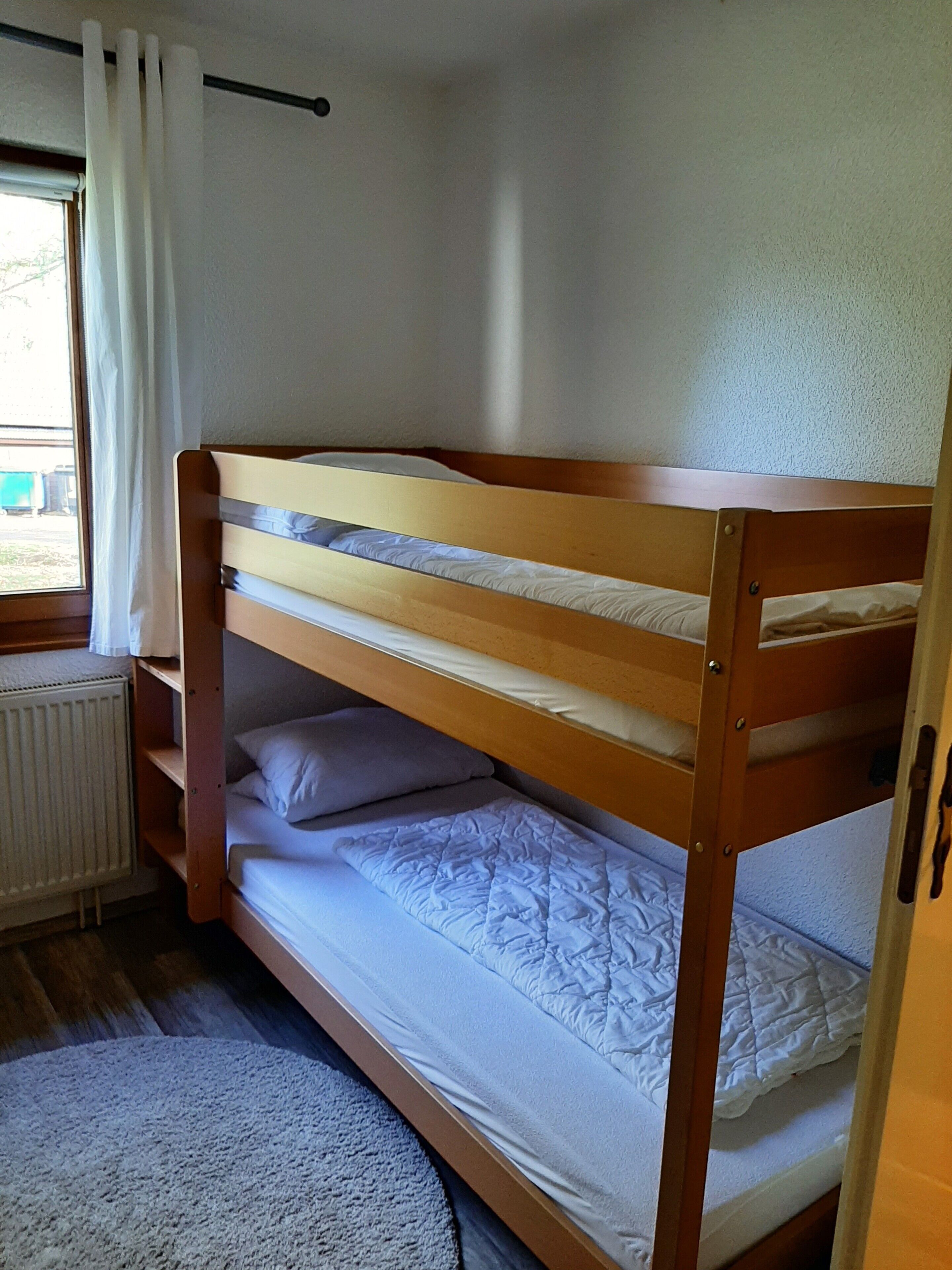 Iron/ironing board, WiFi