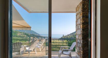 Villa 'Pia Recco' with Sea View, Private Pool and Wi-Fi