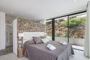 Iron/ironing board, WiFi, bed sheets - Villa with Spectacular Sea Views and Private Infinity Pool (Begur)