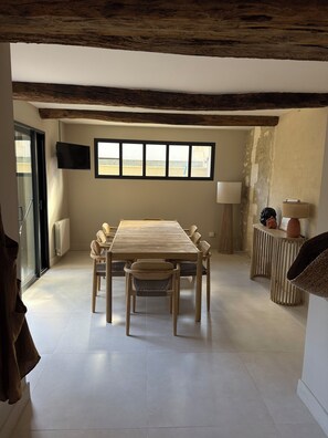 Dining - Vrbo Property (Saint-Rémy-de-Provence)