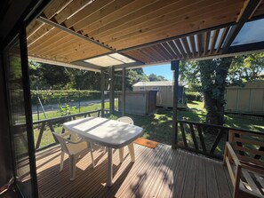 Outdoor dining - Vrbo Property (Sorbo-Ocagnano)