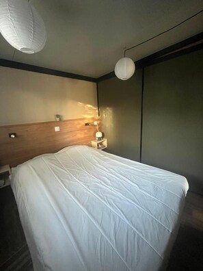 Room - Vrbo Property (Sorbo-Ocagnano)