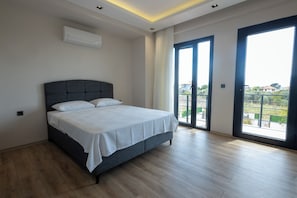 3 chambres, fer et planche Ă repasser, Wi-Fi, literie fournie