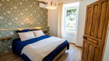 1 chambre, fer et planche à repasser, Wi-Fi gratuit, draps fournis