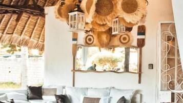 Family Villa, Garden View | Living area