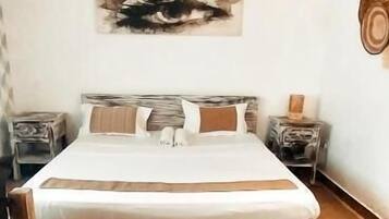 Family Villa, Garden View | Individually decorated, individually furnished, free WiFi, bed sheets