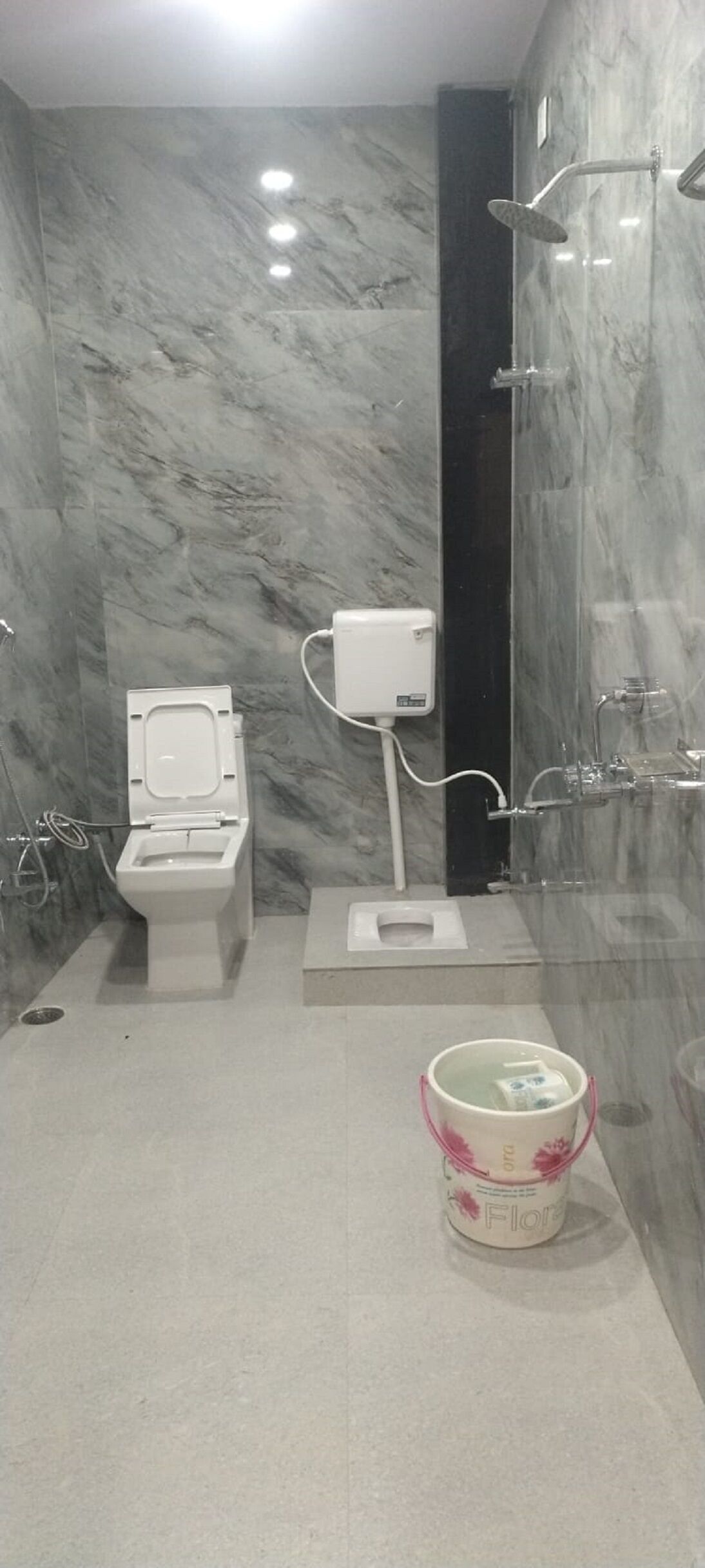 Ducha, toallas, jabón