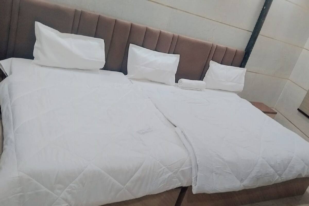 Iron/ironing board, free WiFi