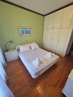 Iron/ironing board, travel crib, free WiFi, bed sheets - GeoVilla 2 - Pefkochori Glarokavos (Pefkochori)