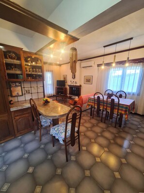 Dining - GeoVilla 2 - Pefkochori Glarokavos (Pefkochori)