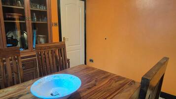 Comfort Apartment, Private Bathroom (The Hanover) | Shared kitchen