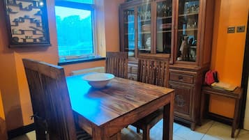 Căn hộ tiện nghi đơn giản, phòng tắm riêng (The Hanover) | Bếp chung