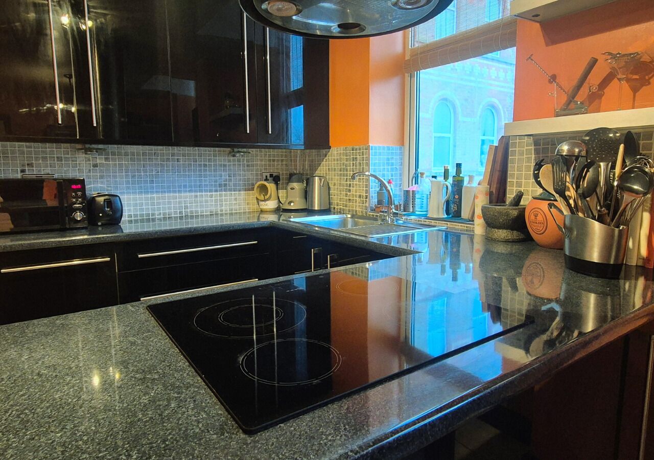 Comfort Apartment, Private Bathroom (The Hanover) | Dapur berkongsi
