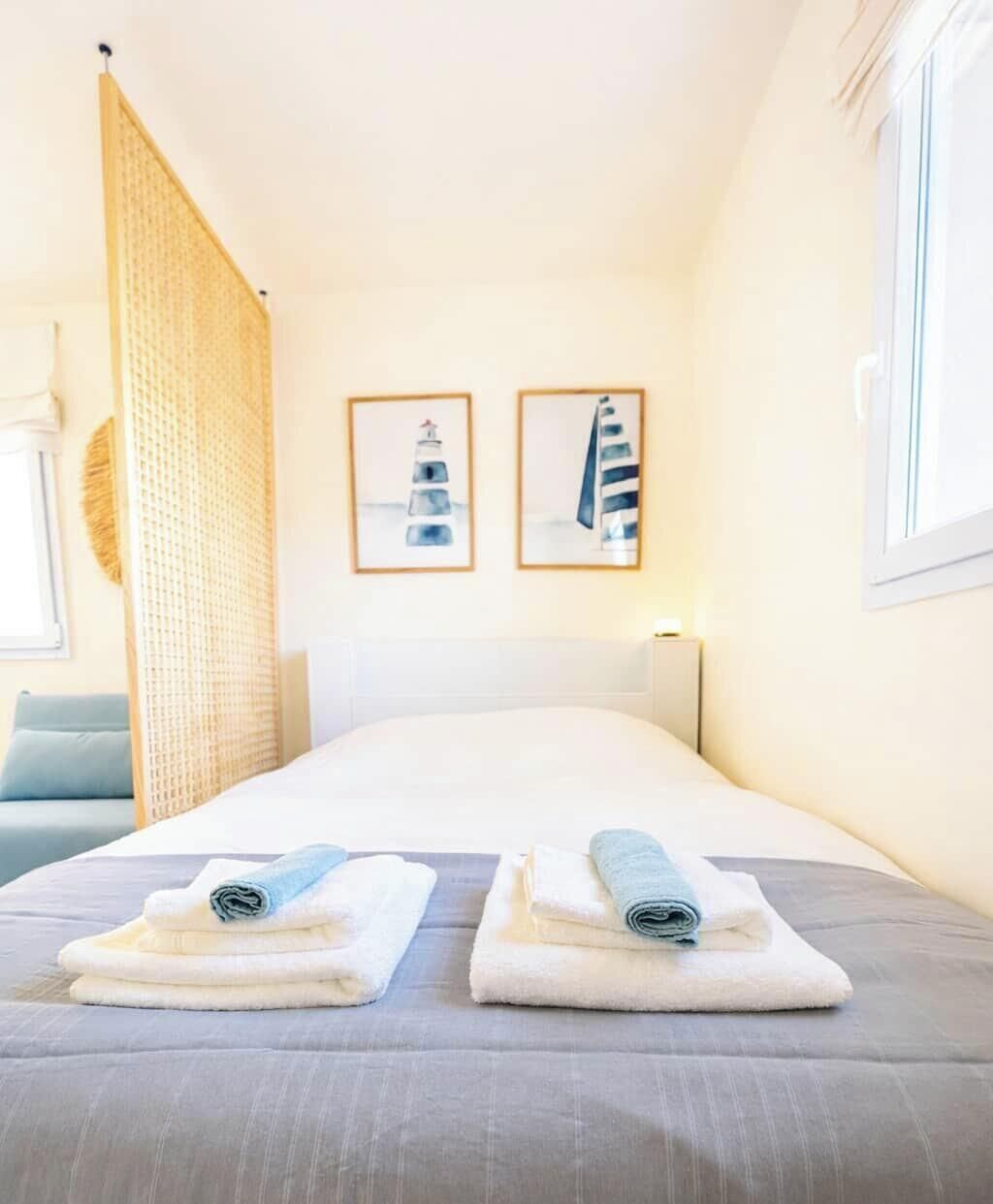 1 bedroom, iron/ironing board, travel cot, free WiFi
