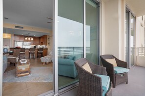 Dining - Ocean Club.  Gulf Views.  Pool.  Walk to Beach (Biloxi)