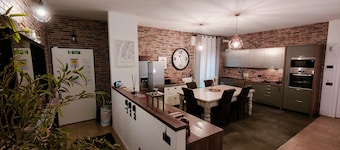 2) Double room with private bathroom 8 minutes from Milan Malpensa airport