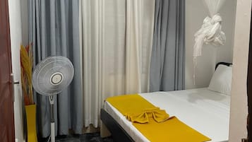 1 bedroom, free WiFi, bed sheets
