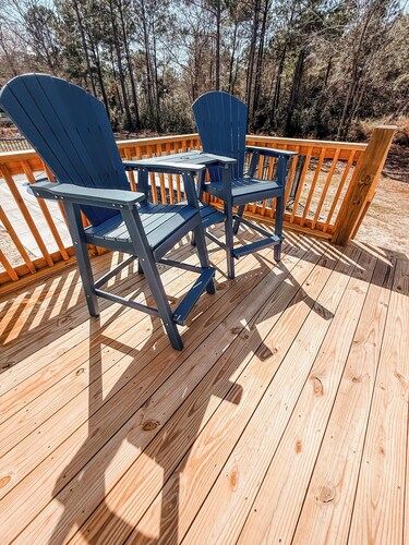 Emily’s Beach Shack at Holden Beach! Charming NEW home about 1 mile from beach!