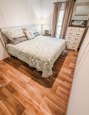 Iron/ironing board, free WiFi, bed sheets - Emily’s Beach Shack at Holden Beach! Charming NEW home about 1 mile from beach! (Supply)