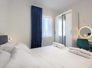 Apartment - One Bedroom Apartment With Terrace (Pula)