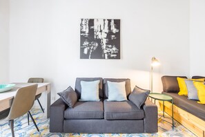 Apartment (1 Bedroom) | Living area - Casa Pignasecca (Naples)