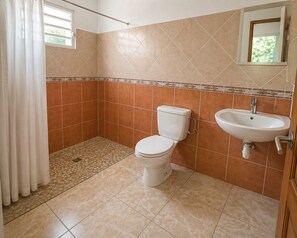 Bathroom - Vrbo Property (Ducos)