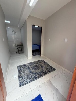 House | Free WiFi