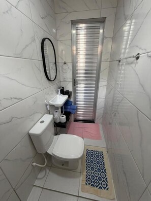 House | Bathroom